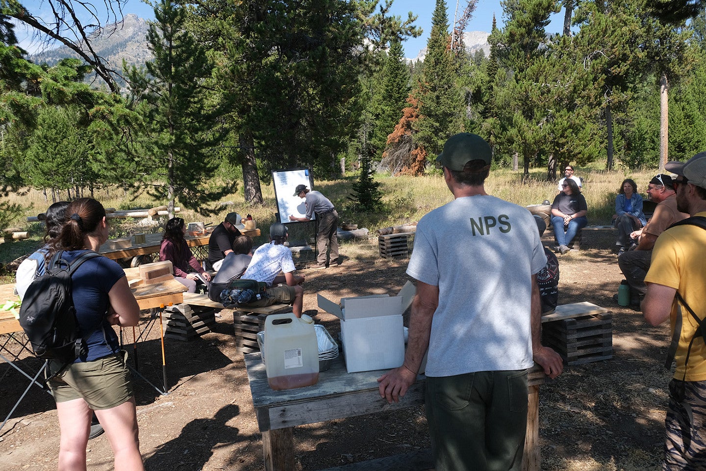 Photo from 2022 PNWPFS group shot of students working in a large group. 
