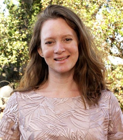 Portrait of Deanna Lynn