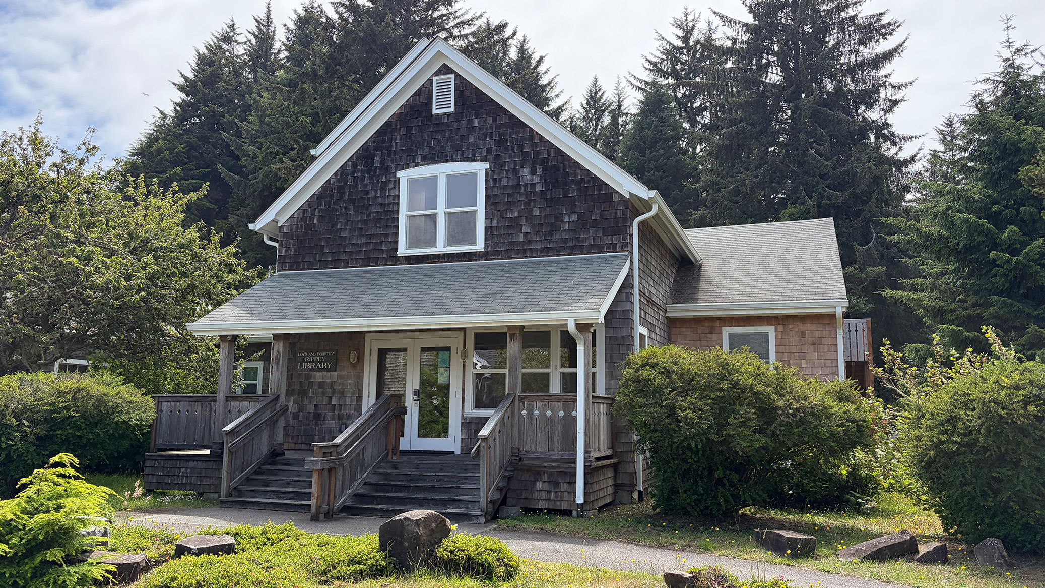 OIMB's Rippey Library