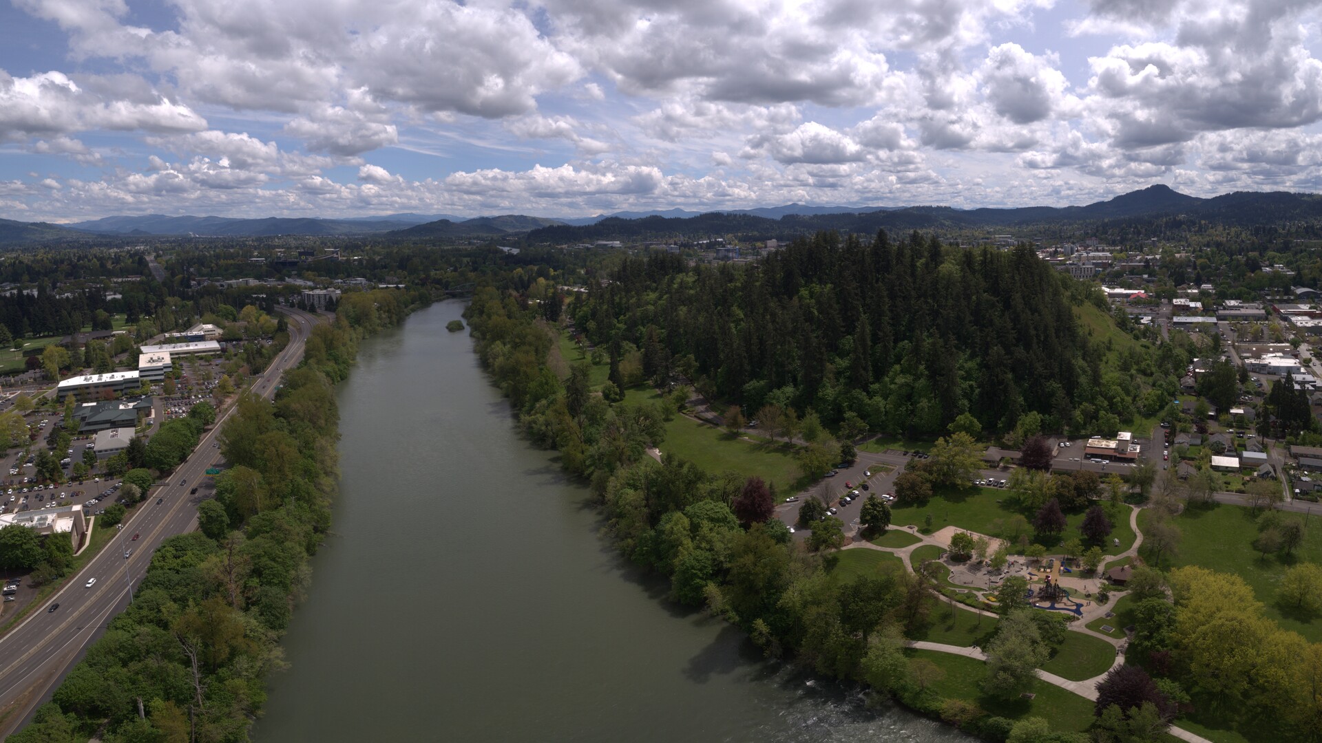 Aerial view of Eugene and the Willamette River.