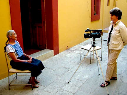 Filmmaker Gabriela Martínez with Juana Vásquez Vásquez
