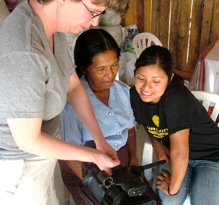 gabyzoilareyna Zolia, Reyna, and Stephanie.