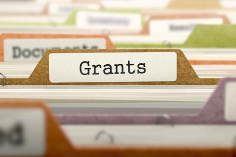 File folder labled "Grants".