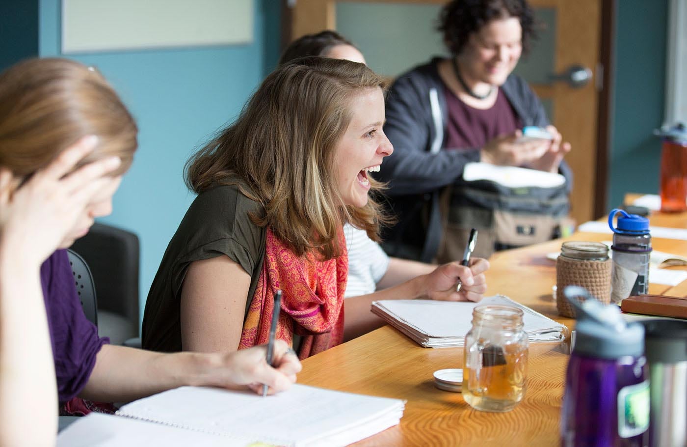 Women study together