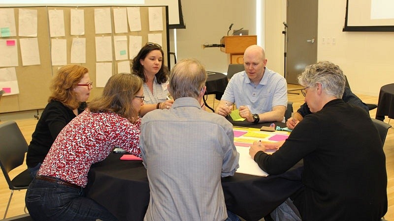 UO faculty members work together at a May 2019 symposium kicking off the Resilience Initiative, which supports interdisciplinary research addressing social and environmental challenges. Seven teams recently received seed funding grants.