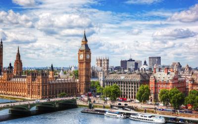 Big Ben, Westminster Bridge on River Thames in London, the UK. Sunny day