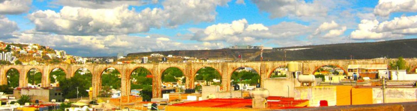  Colorful photo of the aqueducts. 