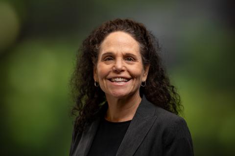 Dana Beegun Headshot