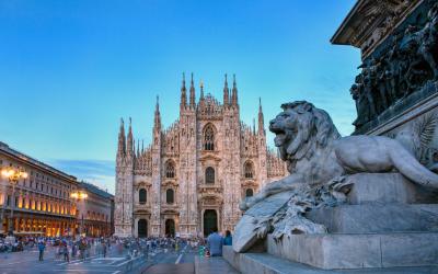 Frontwards view of the Doumo Cathedral in Milan, Italy