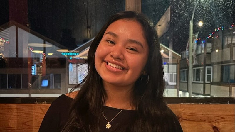 Schnitzer Arlene schloarship recipient, Gisselle hernandez Ojeda