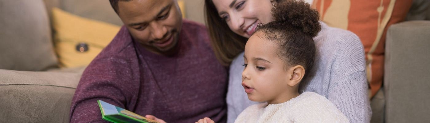 Family reading together 