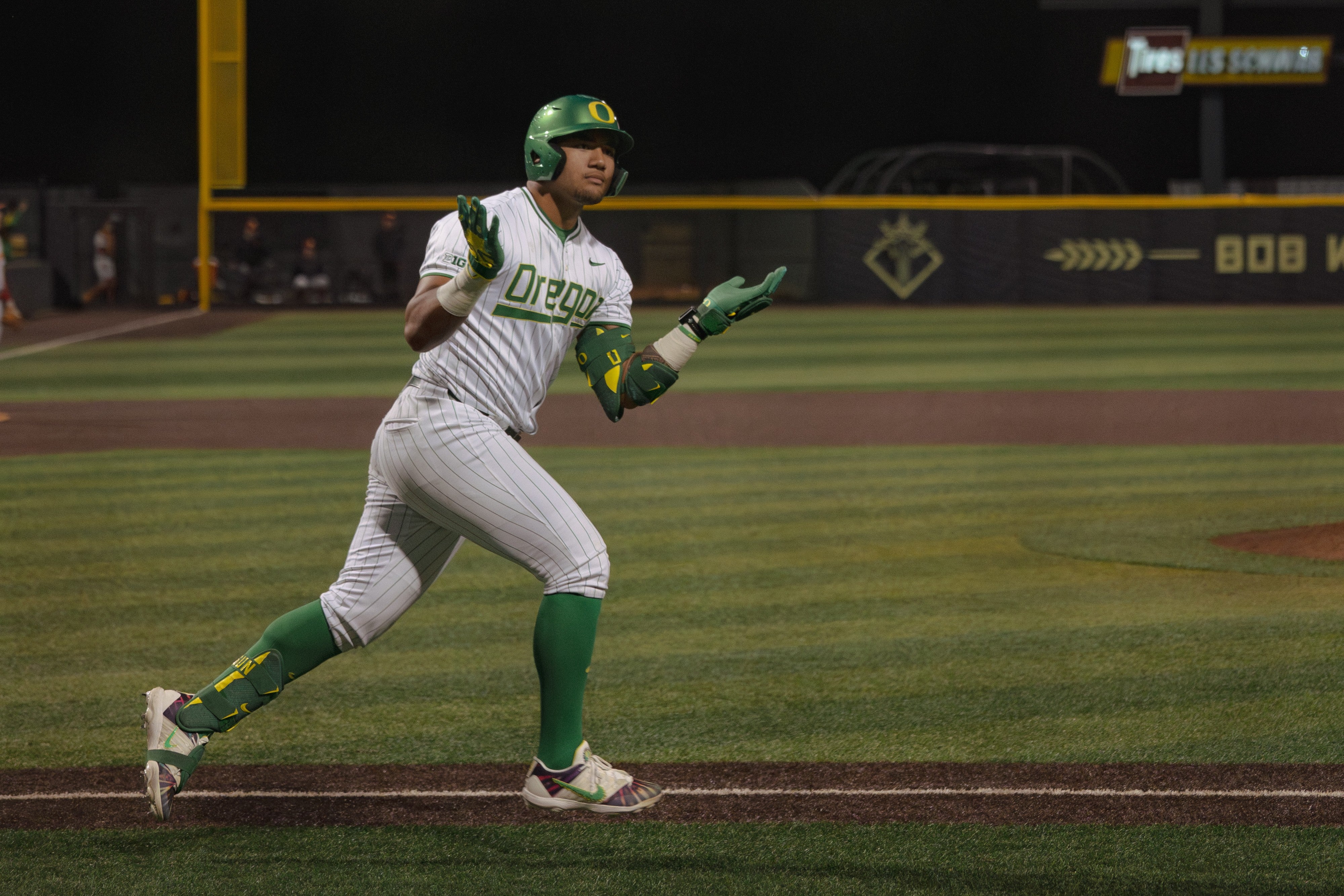 Oregon's Naulivou Lauaki Jr. celebrates after tying the game in the nine inning of the Ducks' extra-inning loss to USC