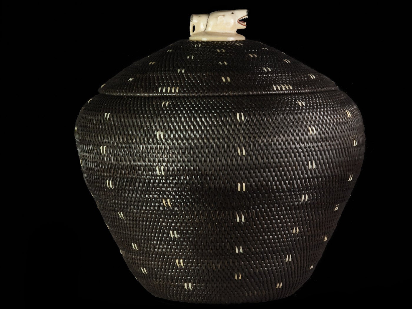 Baleen basket