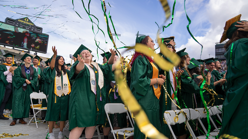 university of oregon commencement