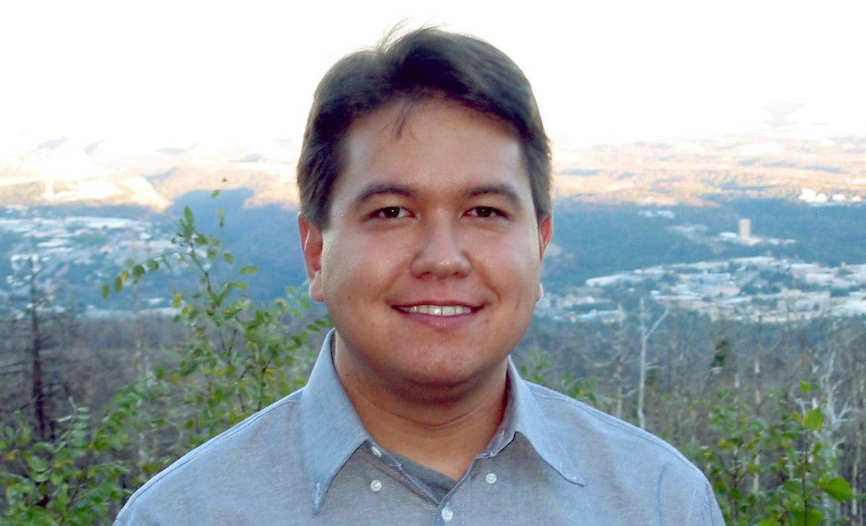 Headshot of Daniel Steck.