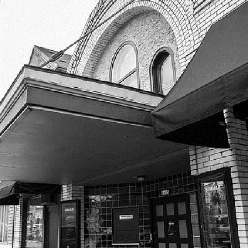 Front of the Ideal theater