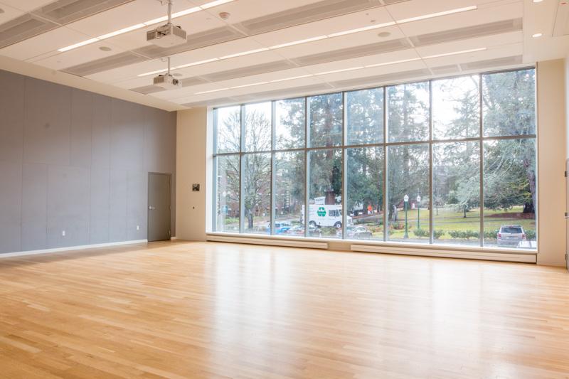 Crater Lake Room South