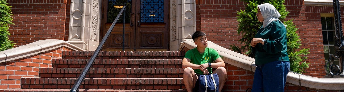 International students in front of Chapman Hall