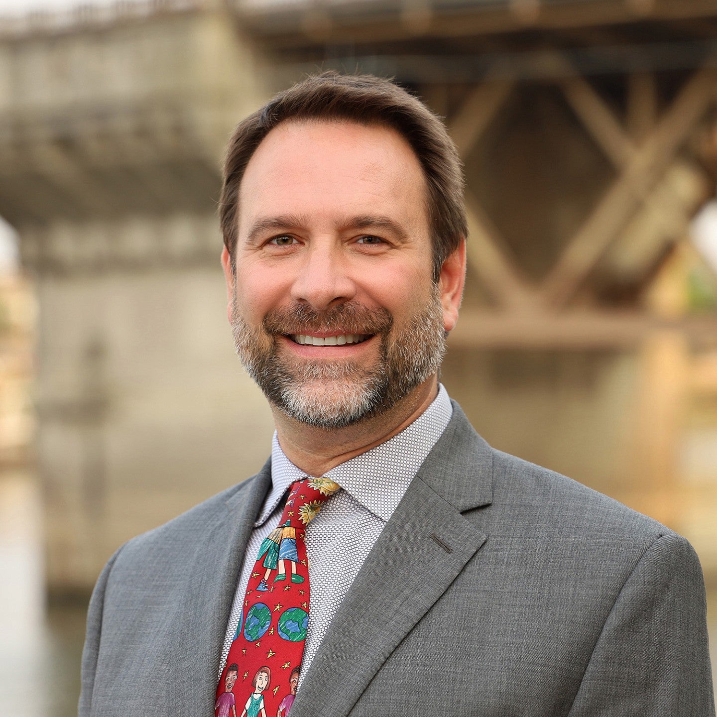 Oregon Executive MBA graduate Jordan Pfeifer