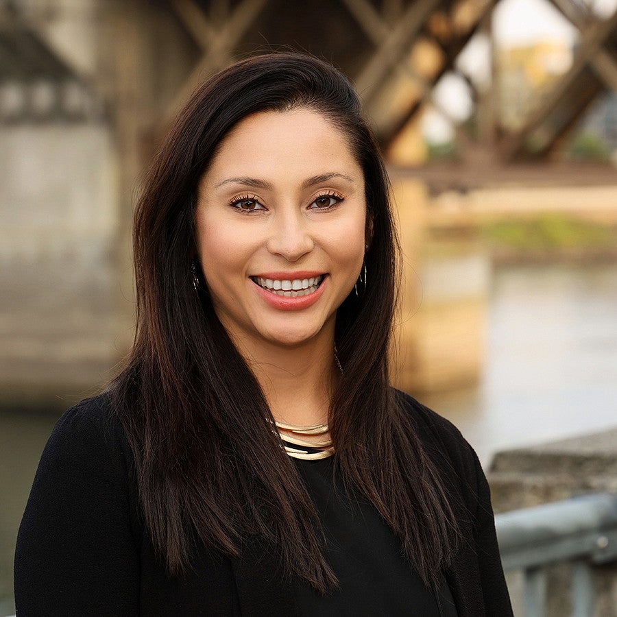 Oregon Executive MBA graduate Maribel Garibay