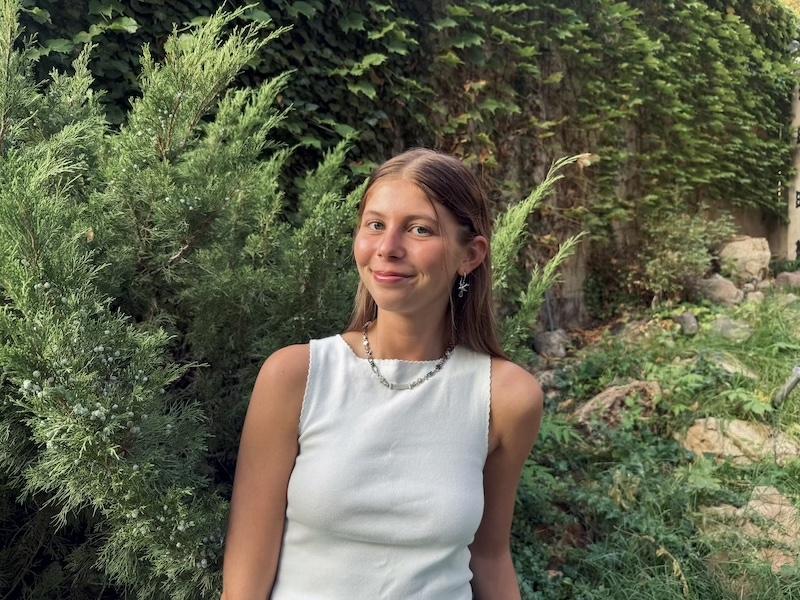 Portrait of Hollyn Gottschalk