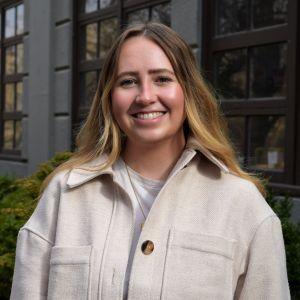 Portrait of Katie Lucernoni