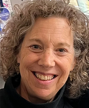 Portrait of Elizabeth Reis