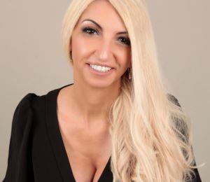Portrait of Stephanie Cacioppo