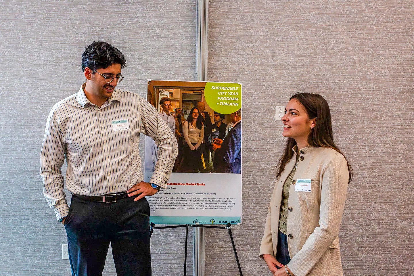 Students present their findings in SCYP Tualatin event.