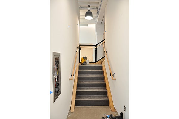 510 Oak stairway