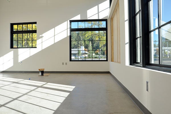 510 Oak studio