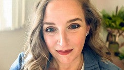 Amanda Bunger