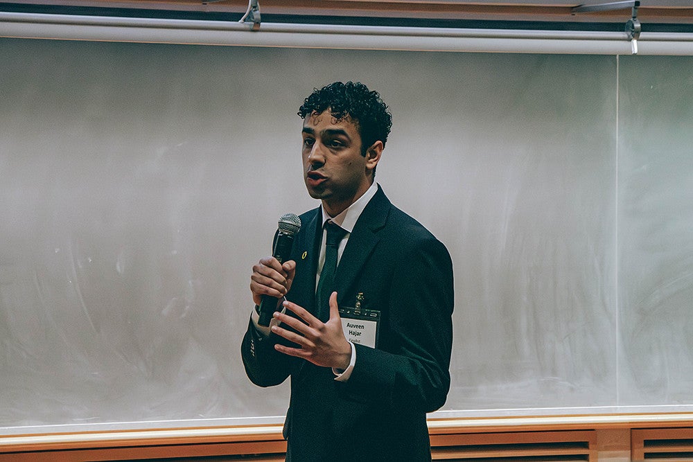 auveen hajar presenting  at three minute thesis 2026