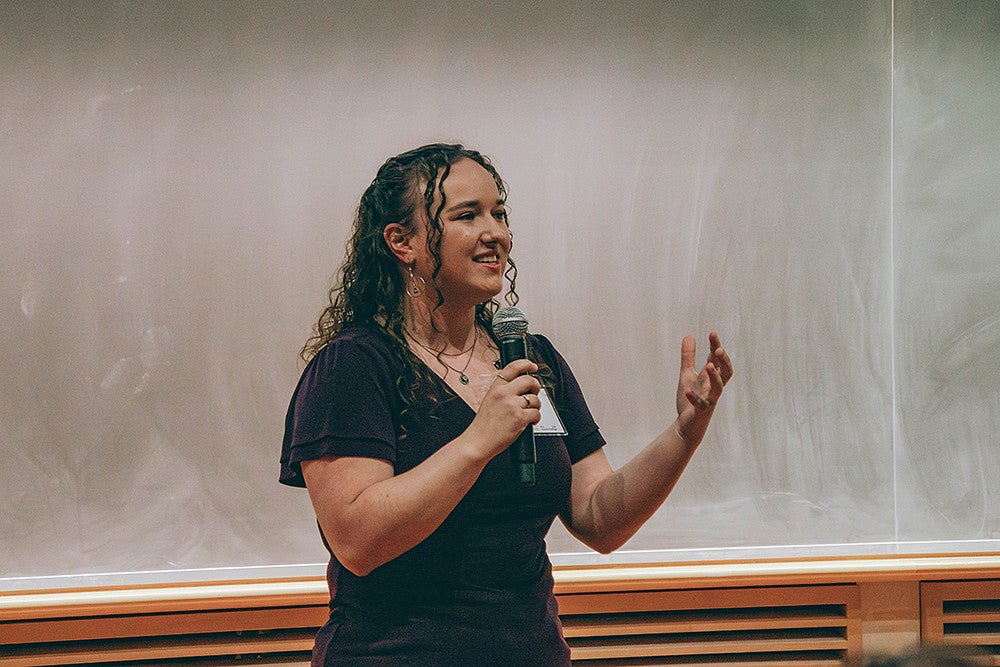 erin morrison presenting at three minute thesis competition