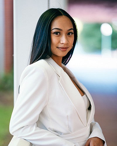 Madilyne Nguyen-Acosta