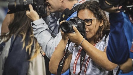 Alli Weseman shoots photos