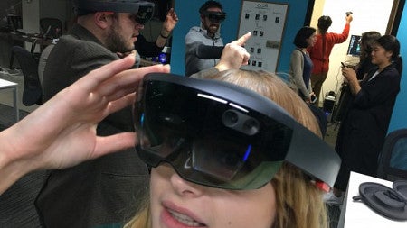 SOJC 360 class of students wearing VR glasses
