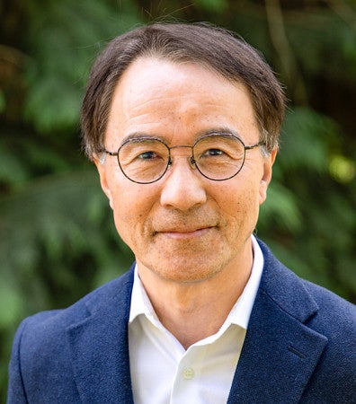 portrait of communication law expert Kyu Ho Youm
