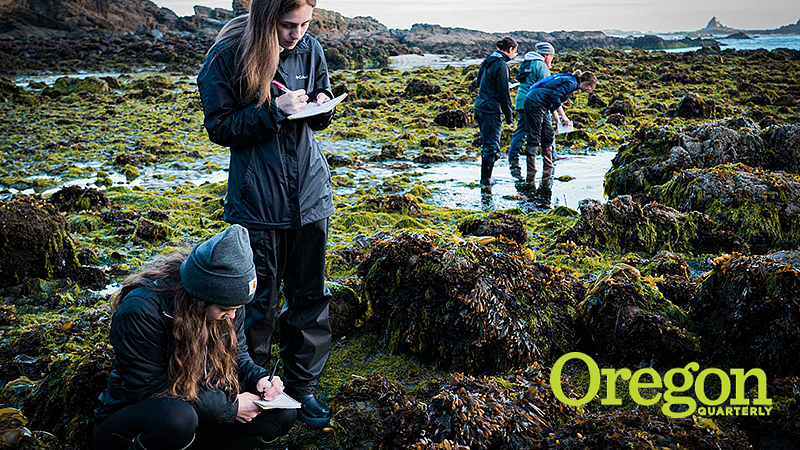 Marine biology students conducting research at the Oregon Coast (Kelley Christensen, Office of the V