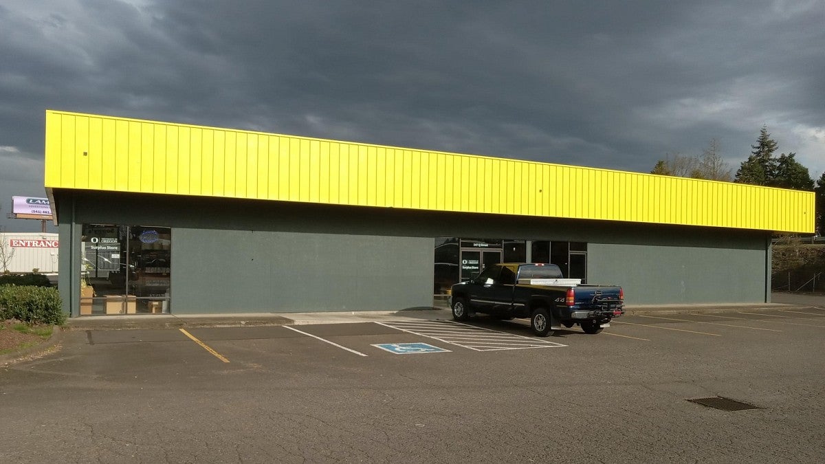 UO Surplus Store exterior