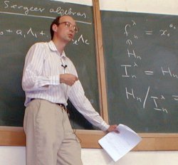 Image of Alexander Kleshchev during a lecture