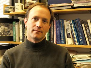 UO chemist J. Andrew Berglund