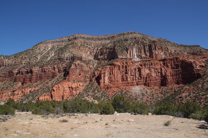 Bandelier tuff above Permian Rocks 10