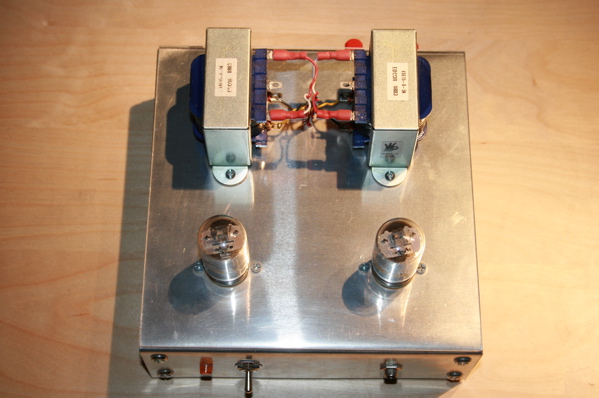 Amp top