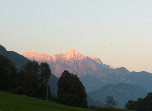 2016-08-27 10.40 Alpenglow at Hiša Franko