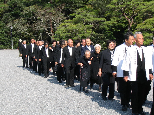 rice parade 2.JPG