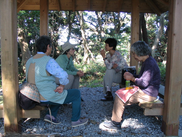 Toba snack time.JPG