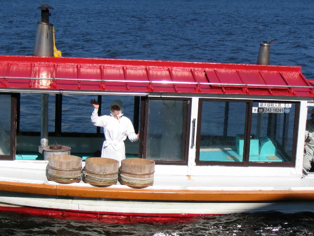 diver with tubs.JPG