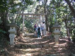 on the way in Toba.JPG