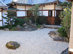Chishaku-In courtyard.JPG